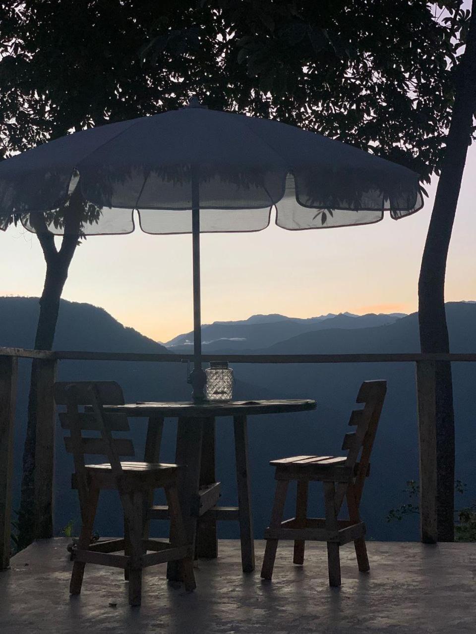 Hotel Y Restaurante Mirador Aires De La Sierra, 민카 외부 사진